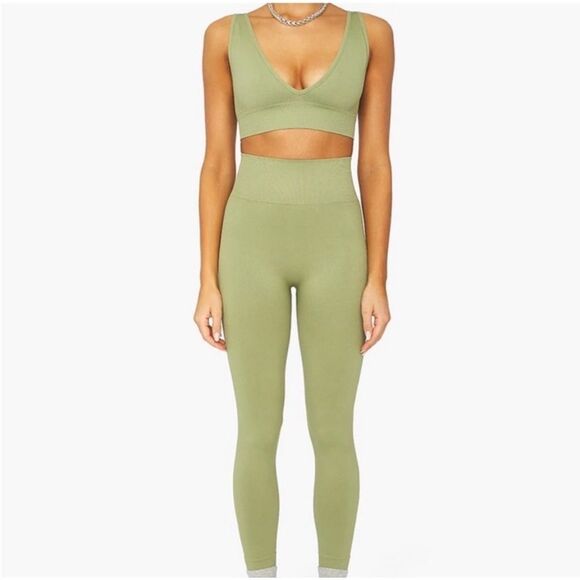 WeWoreWhat Seamless Leggings in Sage Size Medium NWT - Picture 1 of 8